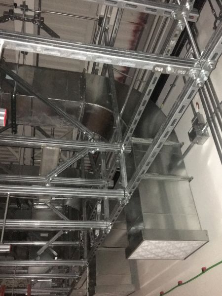 Vertical drop at the end of the lateral duct completed Vertical drop at the end of the lateral duct completed