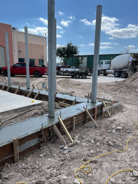 screen wall grade beam screen wall grade beam